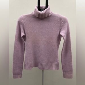 Luxurious Daniel Bishop 100% cashmere turtleneck sweater